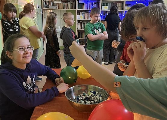 Grafika 34: Dyskoteka Andrzejkowa 