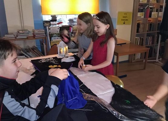 Grafika 38: Dyskoteka Andrzejkowa 