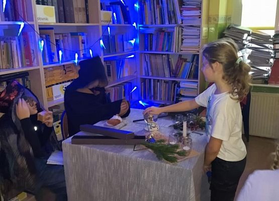 Grafika 43: Dyskoteka Andrzejkowa 