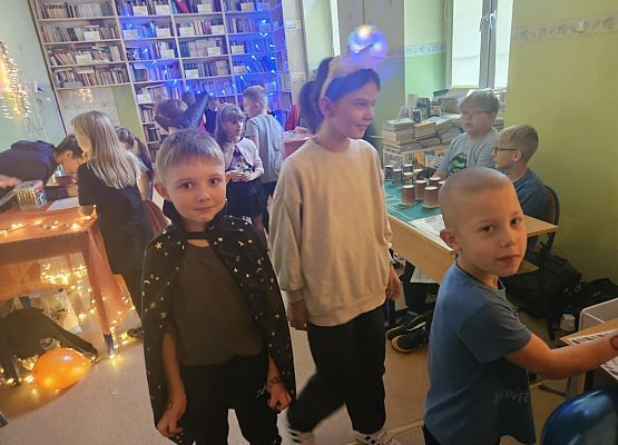 Grafika 53: Dyskoteka Andrzejkowa 