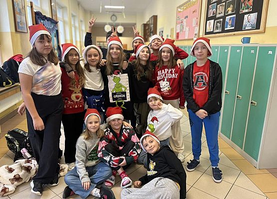 Grafika 1: Dzień Świątecznego Sweterka