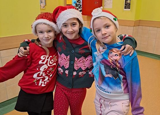 Grafika 7: Dzień Świątecznego Sweterka