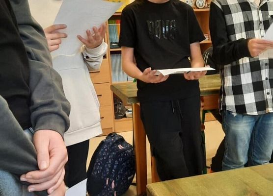 Grafika 3: Przygotowania do Świątecznego Festynu