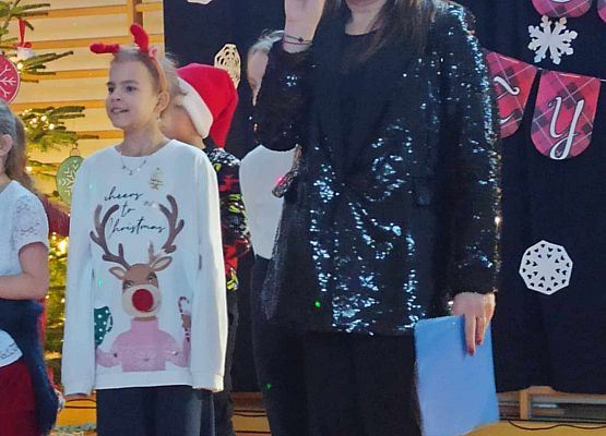 Grafika 10: Zapraszamy do obejrzenia fotorelacji z Mikołajkowego Spotkania Przy Choince, 7 grudnia 2024 w naszej szkole