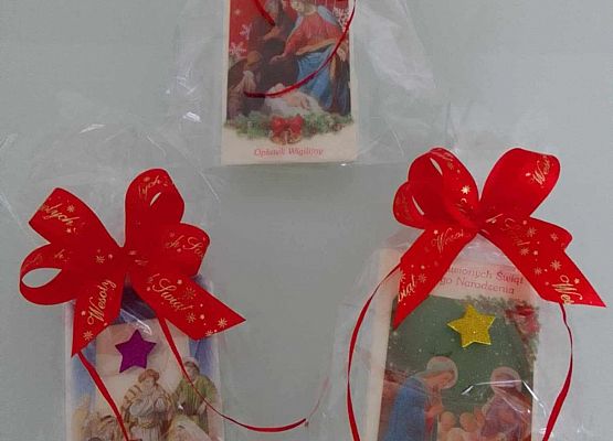 Grafika 19: Zapraszamy do obejrzenia fotorelacji z Mikołajkowego Spotkania Przy Choince, 7 grudnia 2024 w naszej szkole