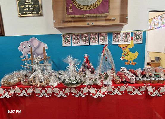 Grafika 27: Zapraszamy do obejrzenia fotorelacji z Mikołajkowego Spotkania Przy Choince, 7 grudnia 2024 w naszej szkole