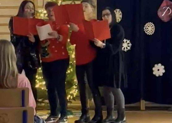 Grafika 10: Zapraszamy do obejrzenia fotorelacji z Mikołajkowego Spotkania Przy Choince, w sobotę, 7 grudnia 2024 w naszej szkole