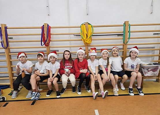 Grafika 6: Uczniowie klas I-III uczestniczyli w Turnieju Mikołajkowym