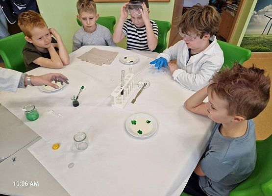 Grafika 8: Klasa IIB w krainie podwójnej noblistki Marii Skłodowskiej-Curie