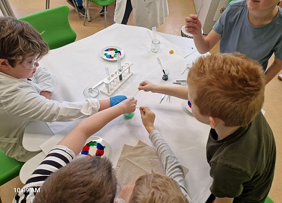 Grafika 15: Klasa IIB w krainie podwójnej noblistki Marii Skłodowskiej-Curie