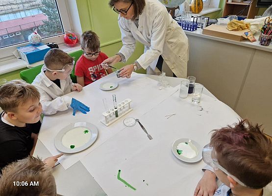 Grafika 38: Klasa IIB w krainie podwójnej noblistki Marii Skłodowskiej-Curie