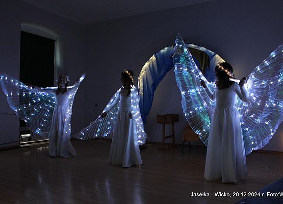 Grafika 27: Ostatni dzień przed przerwą świąteczną w naszej szkole to był niezwykły dzień!