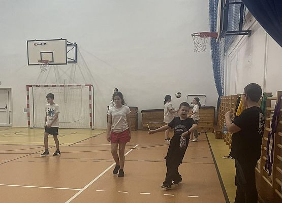 Grafika 8: Nocka w szkole z kl. VB