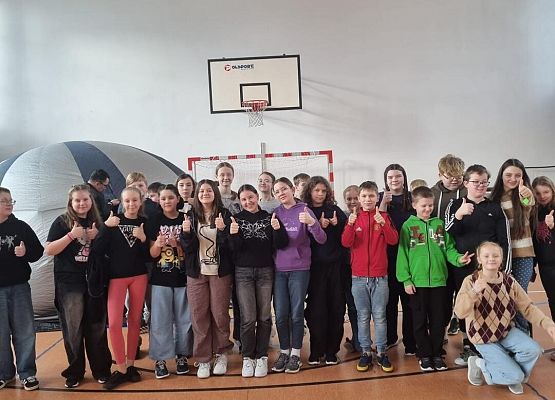 Grafika 2: Zajęcia edukacyjne w kopule