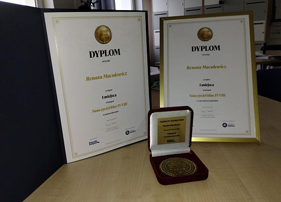 Grafika 1: Nauczycielem Roku podczas Gali "Dziennika Bałtyckiego" została nasza nauczycielka, Pani Renata Maculewicz