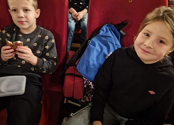 Grafika 5: Wyjazd uczniów klas I-III na film "Kleks i wynalazek Filipa Golarza"