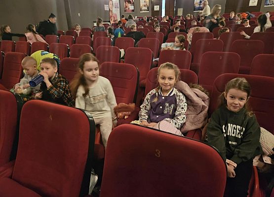 Grafika 10: Wyjazd uczniów klas I-III na film "Kleks i wynalazek Filipa Golarza"