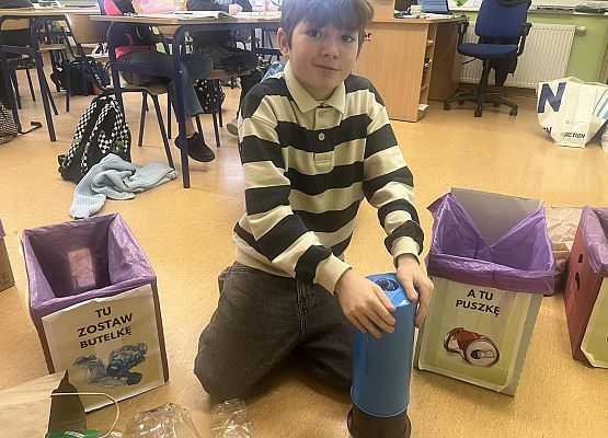 Grafika 1: Zbieramy butelki i puszki w ramach konkursu "Segreguję, nie marnuję”