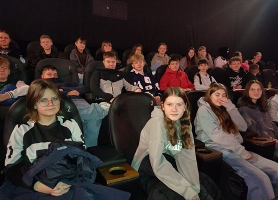 Grafika 6: Wyjazd edukacyjny młodzieży z klas VII i VIII do Multikina