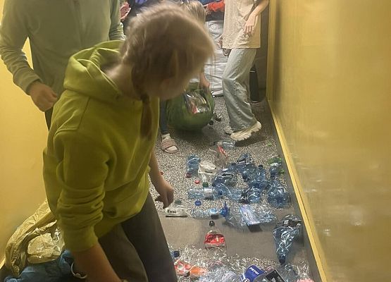 Grafika 8: Nadal zbieramy puszki i butelki - walczymy o Strefę Chillout!