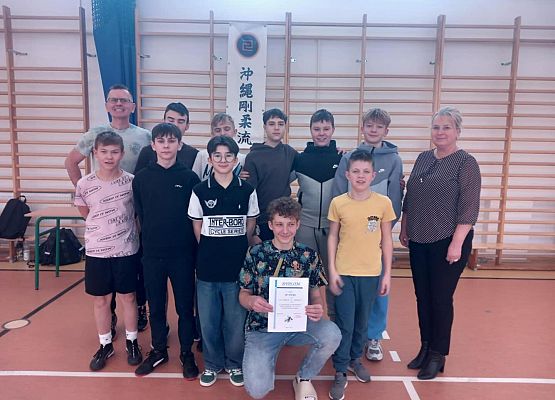 Grafika 5: Nasi sportowcy najlepsi w eliminacjach gminnych w piłce ręcznej