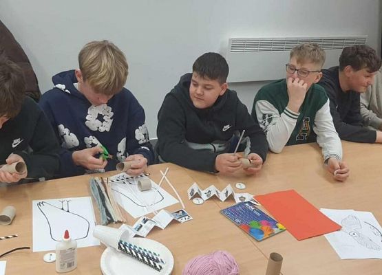 Grafika 15: Uczniowie Szkoły Podstawowej w Wicku na Nocy Sów!