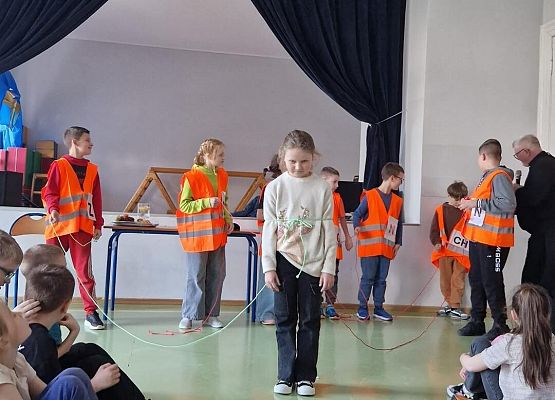 Grafika 7: Spotkanie z rekolekcjonistą w ramach rekolekcji wielkopostnych w SP Wicko