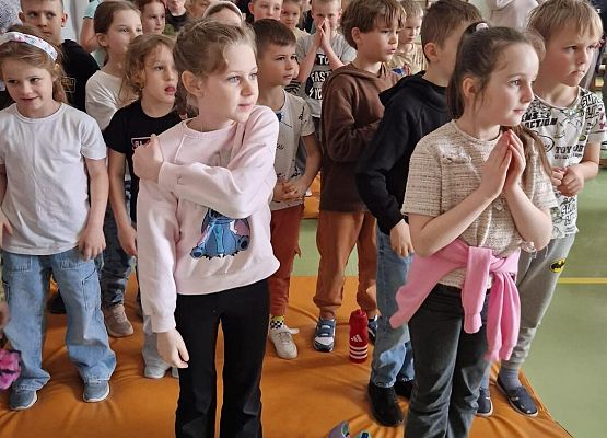 Grafika 8: Spotkanie z rekolekcjonistą w ramach rekolekcji wielkopostnych w SP Wicko