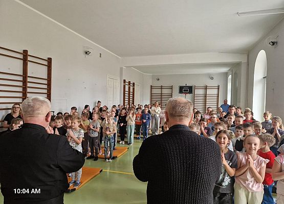 Grafika 10: Spotkanie z rekolekcjonistą w ramach rekolekcji wielkopostnych w SP Wicko