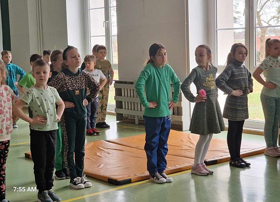 Grafika 1: Kaszubskie warsztaty taneczno-muzyczne z zespołem LEVINO dla klas drugich SP Wicko