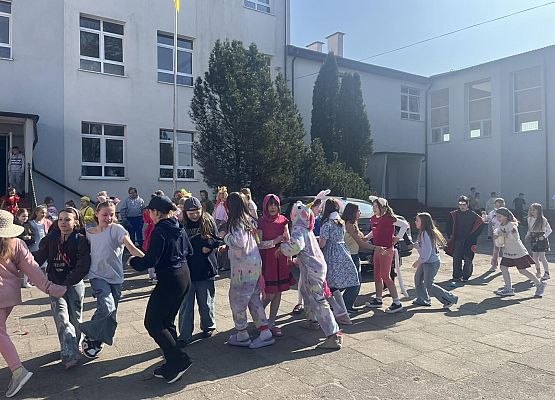 Grafika 33: Magiczny Dzień Postaci z Bajek i rozstrzygnięcie konkursów z okazji Dnia Św. Patryka