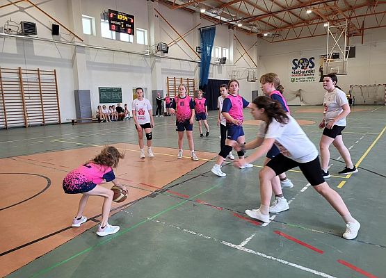 Grafika 1: II miejsce w powiecie naszej reprezentacji dziewcząt młodszych!