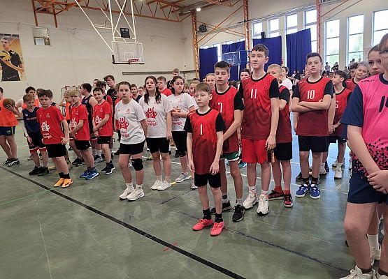 Grafika 2: II miejsce w powiecie naszej reprezentacji dziewcząt młodszych!