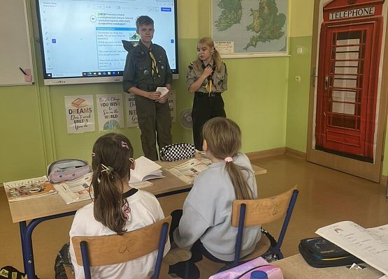 Grafika 3: Odwiedziny harcerzy z 64. Harcerskiej Drużyny „Czarne Stopy”