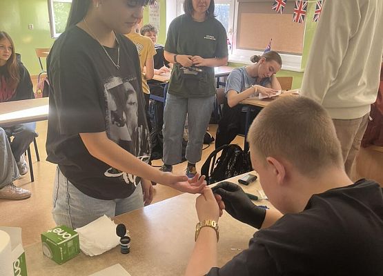 Grafika 8: Wykład uczniów Rolniczaka na temat cukrzycy dla klas VII-VIII SP Wicko