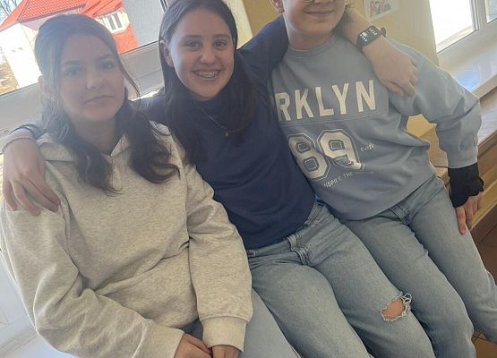 Grafika 5: Obchody Światowego Dnia Świadomości Autyzmu w naszej szkole