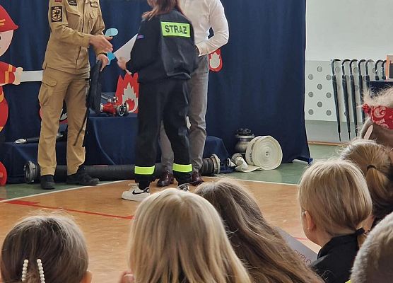 Grafika 21: Nasi uczniowie brali udział w Gminnych Eliminacjach do Ogólnopolskiego Turnieju Wiedzy Pożarniczej w SP w Szczenurzy