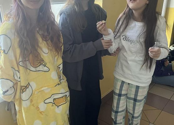 Grafika 2: Dzień Piżamy w SP Wicko