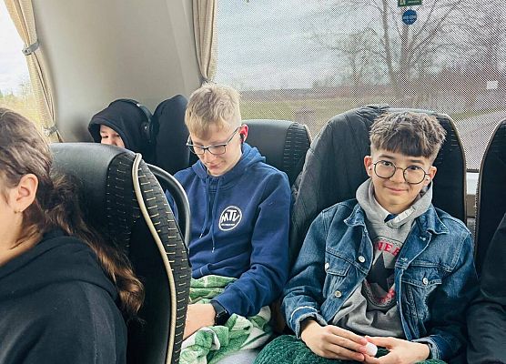 Grafika 8: Wyjazd do Paryża naszych siodmoklasistów