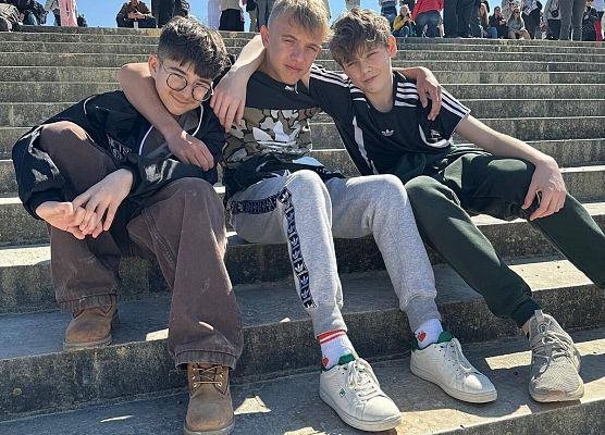 Grafika 1: Fotorelacja z Paryża