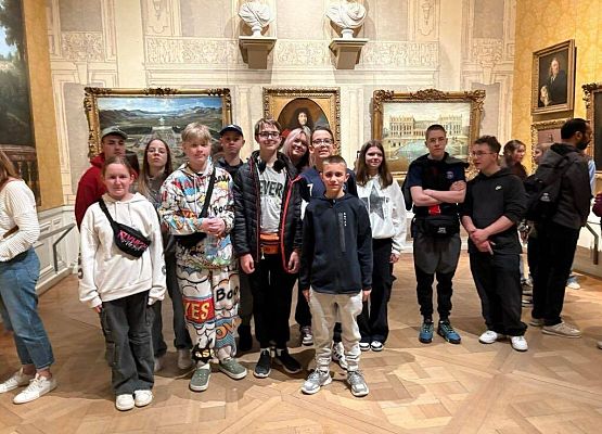 Grafika 11: Fotorelacja z Paryża