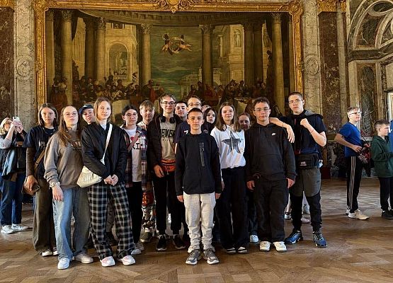 Grafika 13: Fotorelacja z Paryża