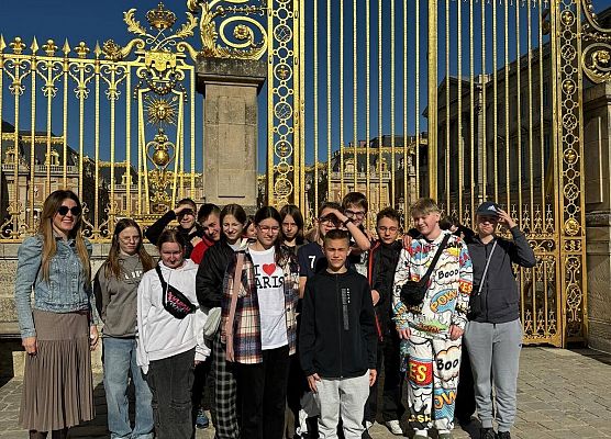 Grafika 24: Fotorelacja z Paryża