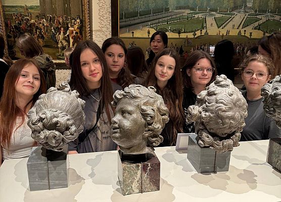 Grafika 32: Fotorelacja z Paryża