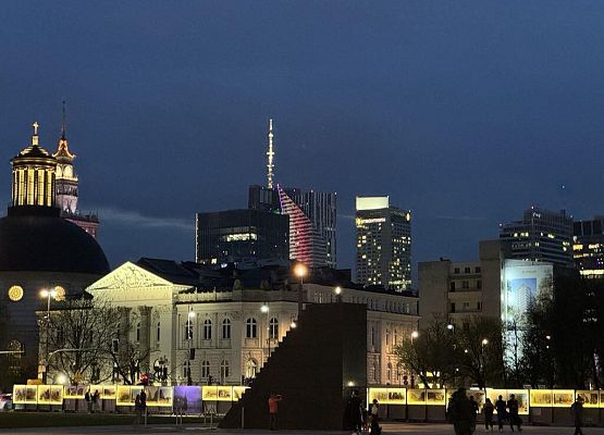 Grafika 1: Podróż Szkolnego Klubu Europejskiego „Euro Gwiazdki” do Warszawy