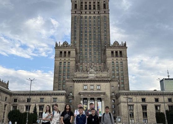 Grafika 22: Podróż Szkolnego Klubu Europejskiego „Euro Gwiazdki” do Warszawy