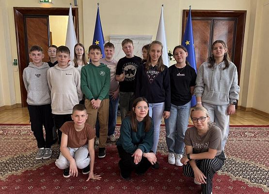 Grafika 30: Ostatni dzień Szkolnego Klubu Europejskiego w Warszawie