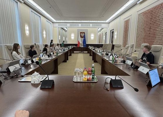 Grafika 38: Ostatni dzień Szkolnego Klubu Europejskiego w Warszawie