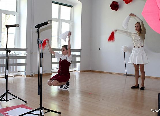 Grafika 23: Uroczysty apel z okazji Święta Konstytucji 3 Maja