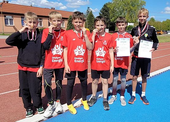 Grafika 5: Chłopcy z Wicka najlepsi w powiecie w czwórboju lekkoatletycznym